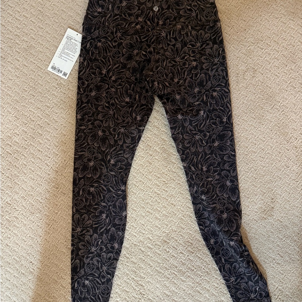 NWT New Lululemon Align High Rise Leggings Pant 28” 10 - Picture 5 of 5